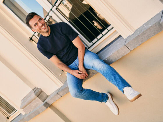 hero-washing-jeans